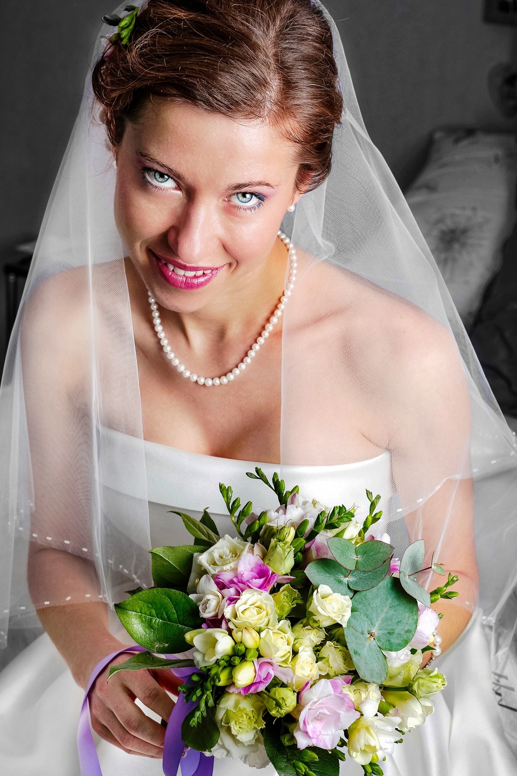Portrait de mariée avec bouquet photographié à Mende
